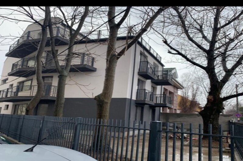 Bd. Al. Obregia casa p+3, proprietate versatila, comision 0