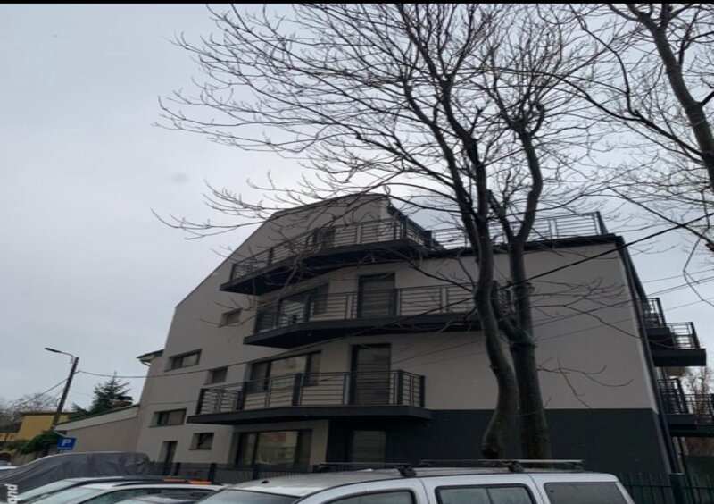 Bd. Al. Obregia casa p+3, proprietate versatila, comision 0