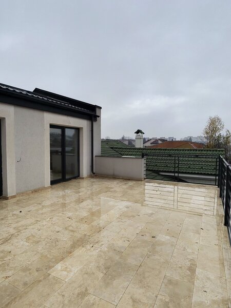 Bd. Al. Obregia casa p+3, proprietate versatila, comision 0