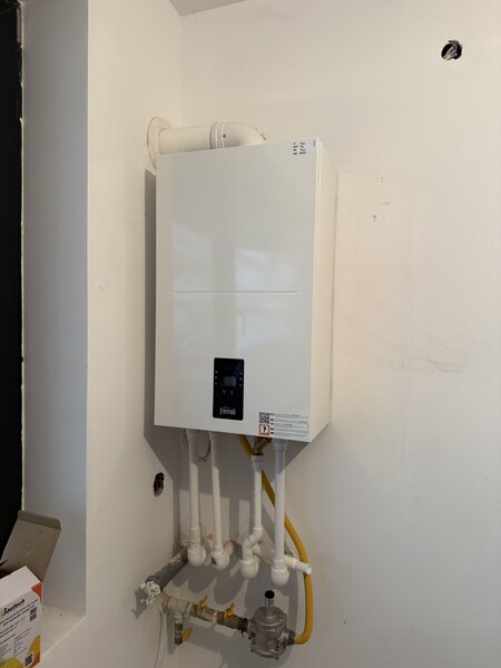 Bd. Al. Obregia casa p+3, proprietate versatila, comision 0