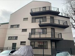 Bd. Al. Obregia casa p+3, proprietate versatila, comision 0